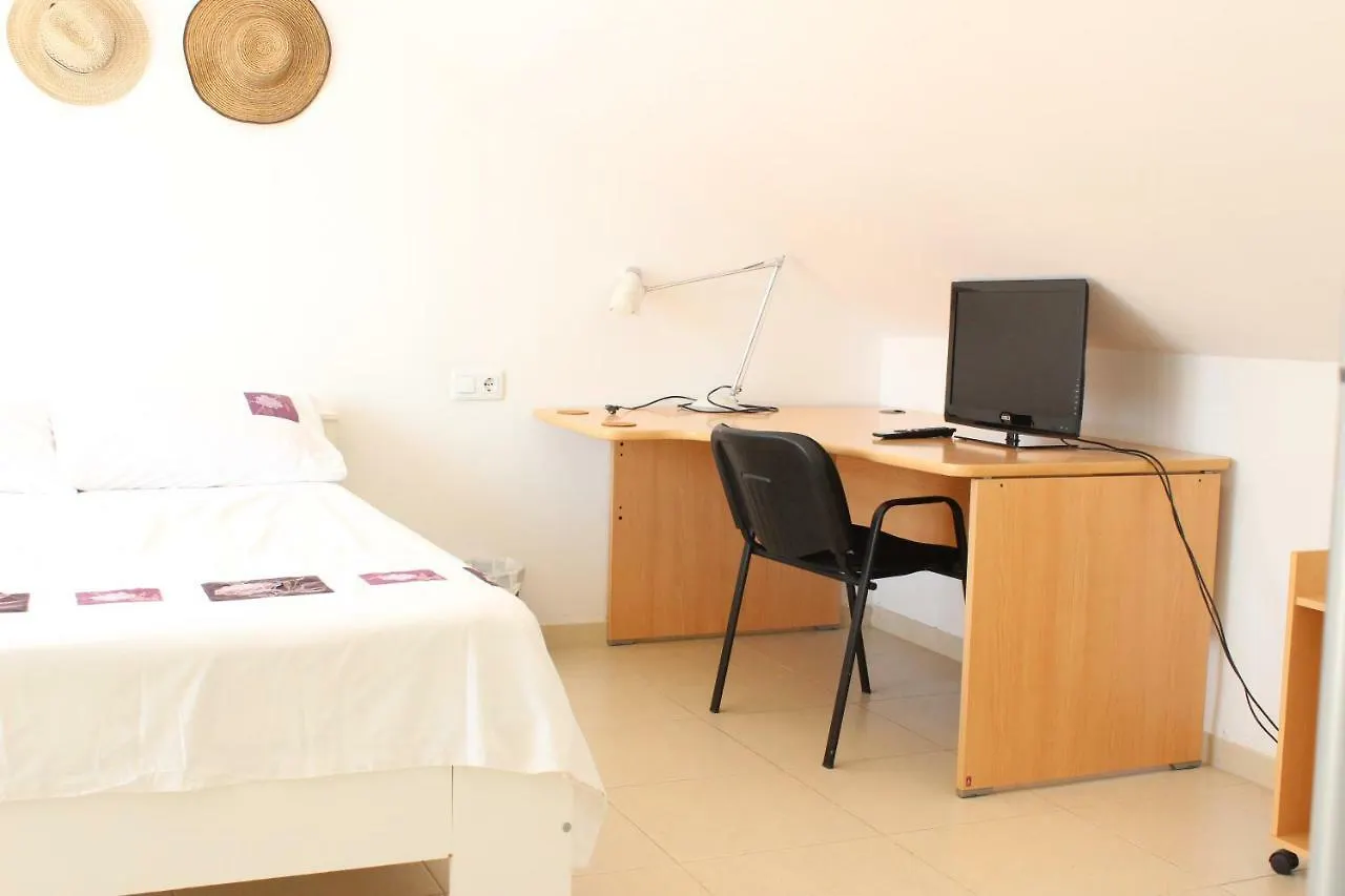 Newly Renovated Discover The Truth About Our Beautiful Oceanfront Apartment In Benalmadena Recent Renovations And New Management Ensure An Unforgettable Stay Book Now And Experience It For Yourself 0*,  Spanje